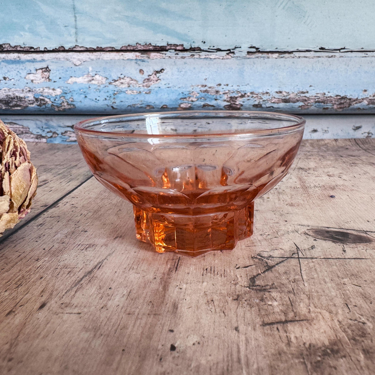 Set of 6 French Vintage Pink Aperitifs Dishes – detail 2