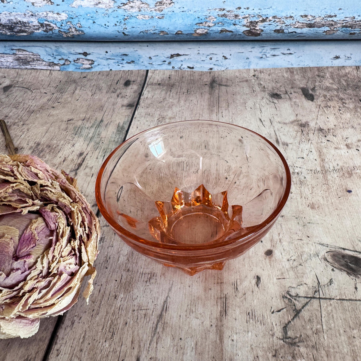 Set of 6 French Vintage Pink Aperitifs Dishes – detail 3