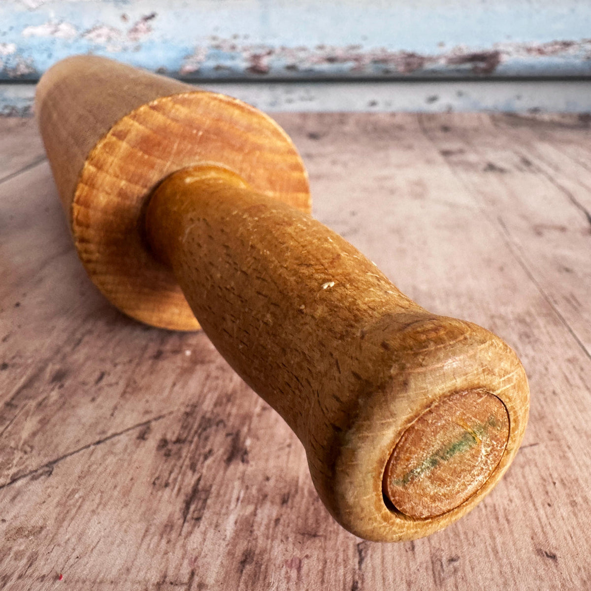 Vintage Wooden Rolling Pin – detail 3