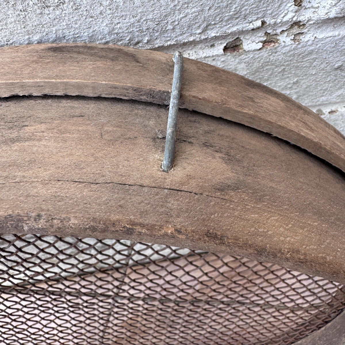 Vintage Wooden Garden Sieve – detail 2