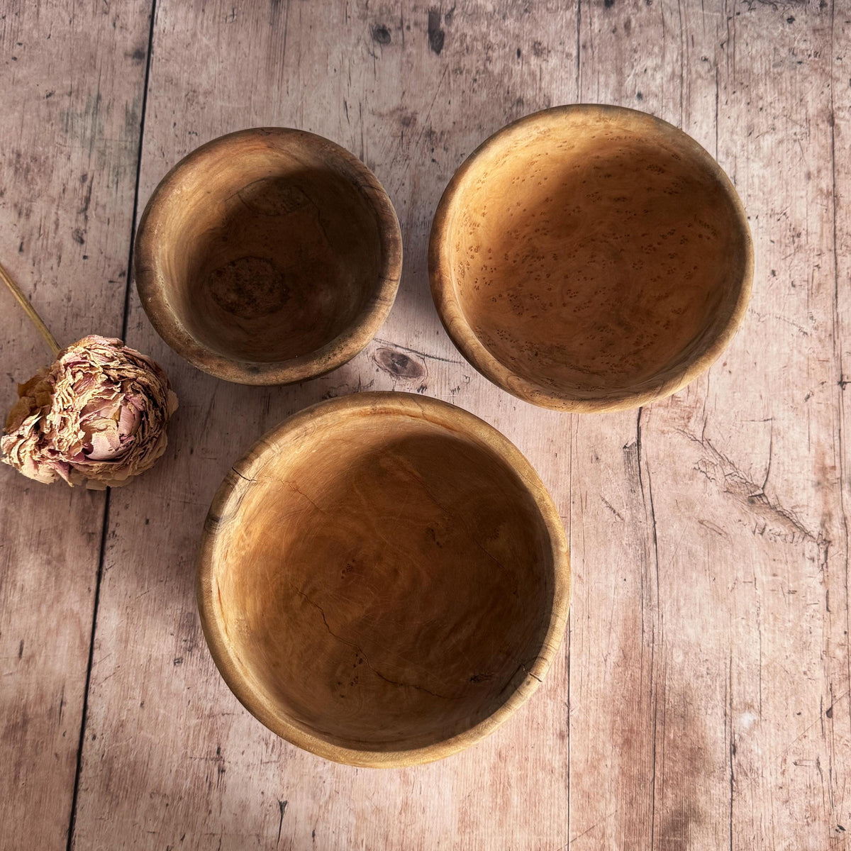 Antique Nesting Wooden Bowls – detail 10