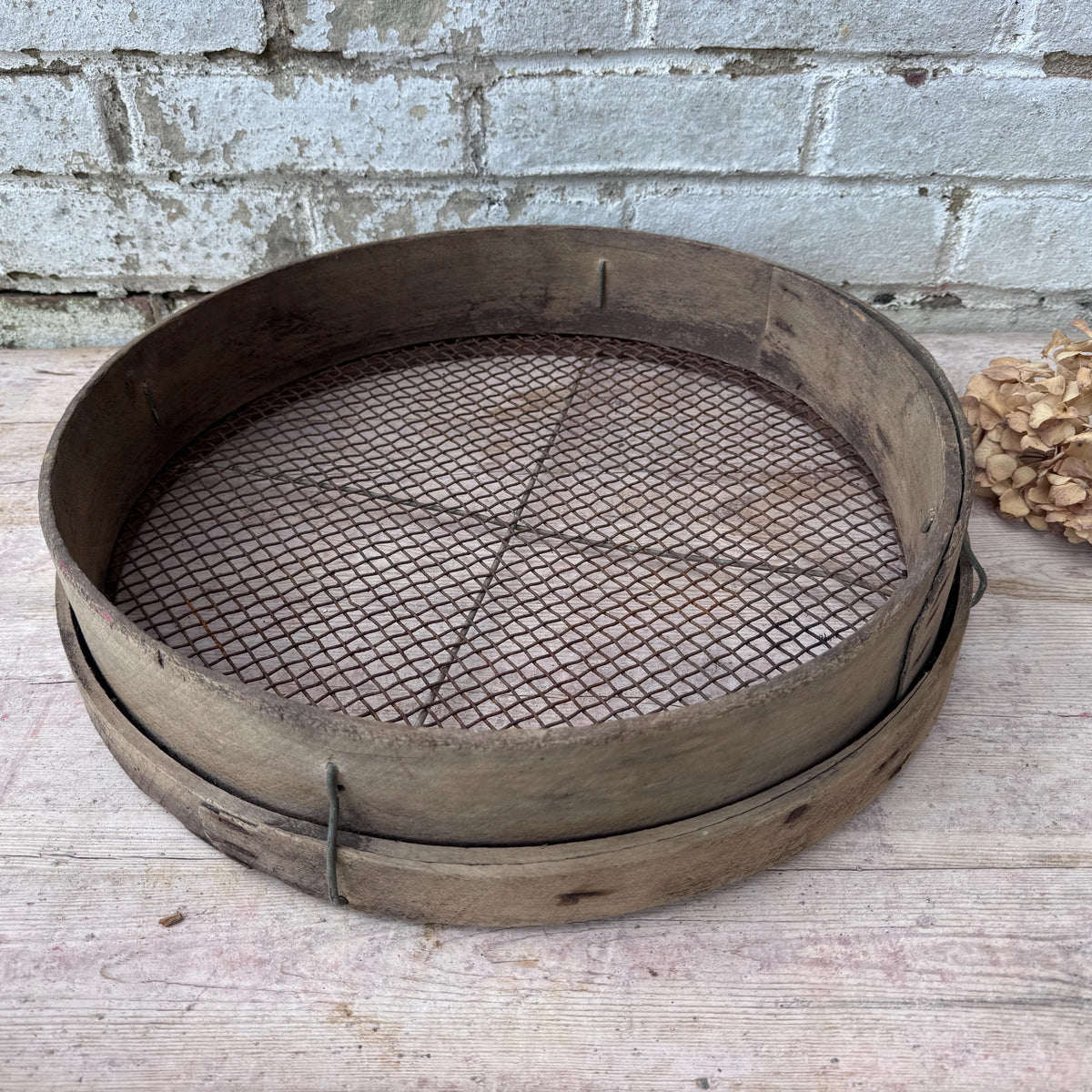 Vintage Wooden Garden Sieve – detail 4