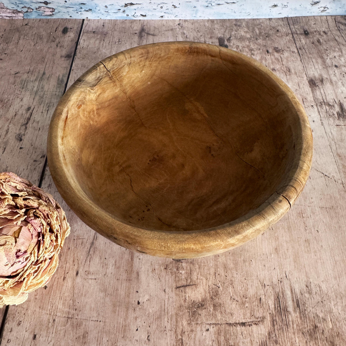 Antique Nesting Wooden Bowls – detail 4