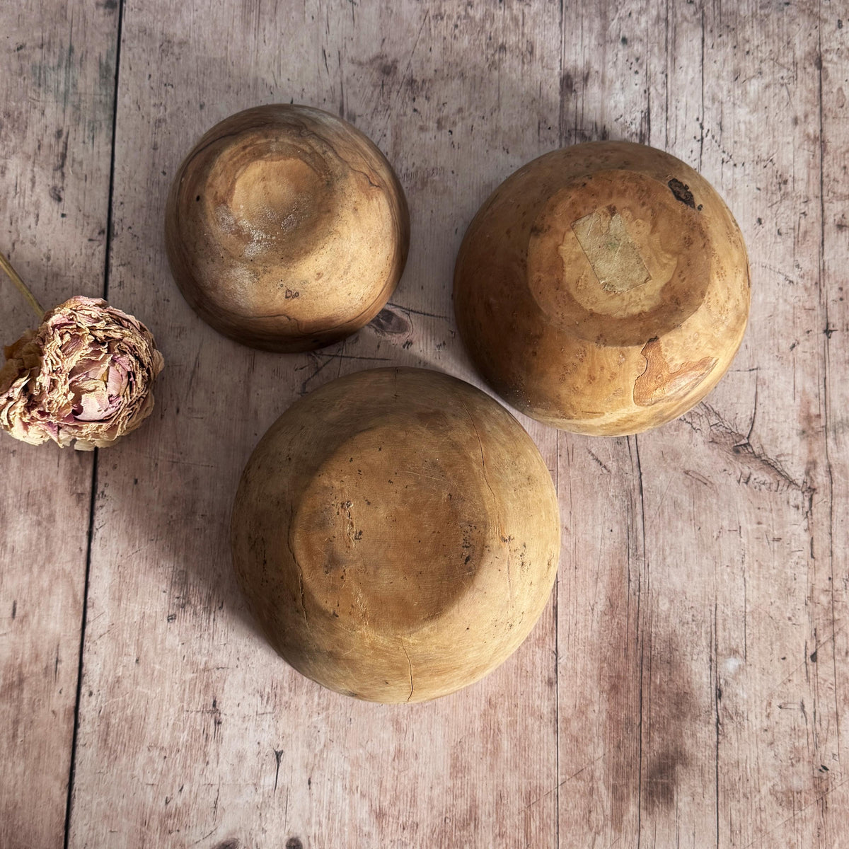 Antique Nesting Wooden Bowls – detail 9