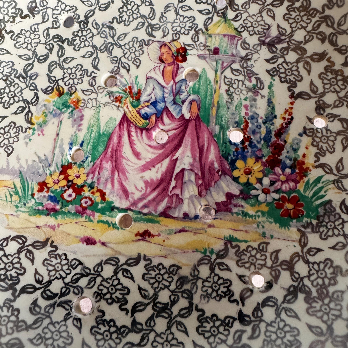 Vintage Earthenware Crinoline Lady Strainer Bowl, English China, Vintage Home – detail 3
